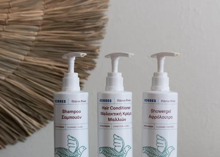 Yalee Grandpa's House * Λουτράκι